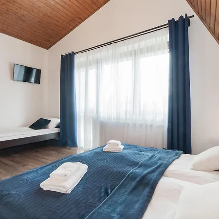 Morska Bryza - Goscinne Pensionat 3*