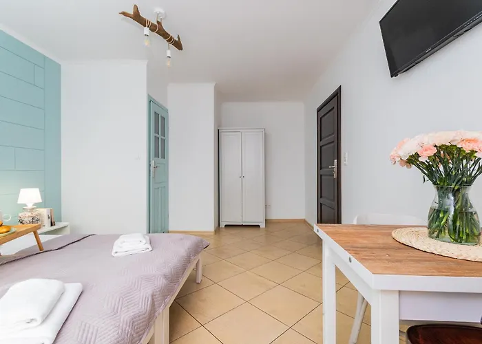 Pensionat Morska Bryza - Goscinne 3*